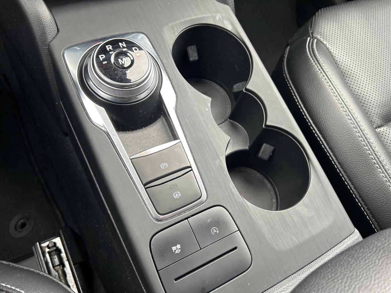 2020 Ford Escape SEL   Leatherette   Clean Carfax Photo