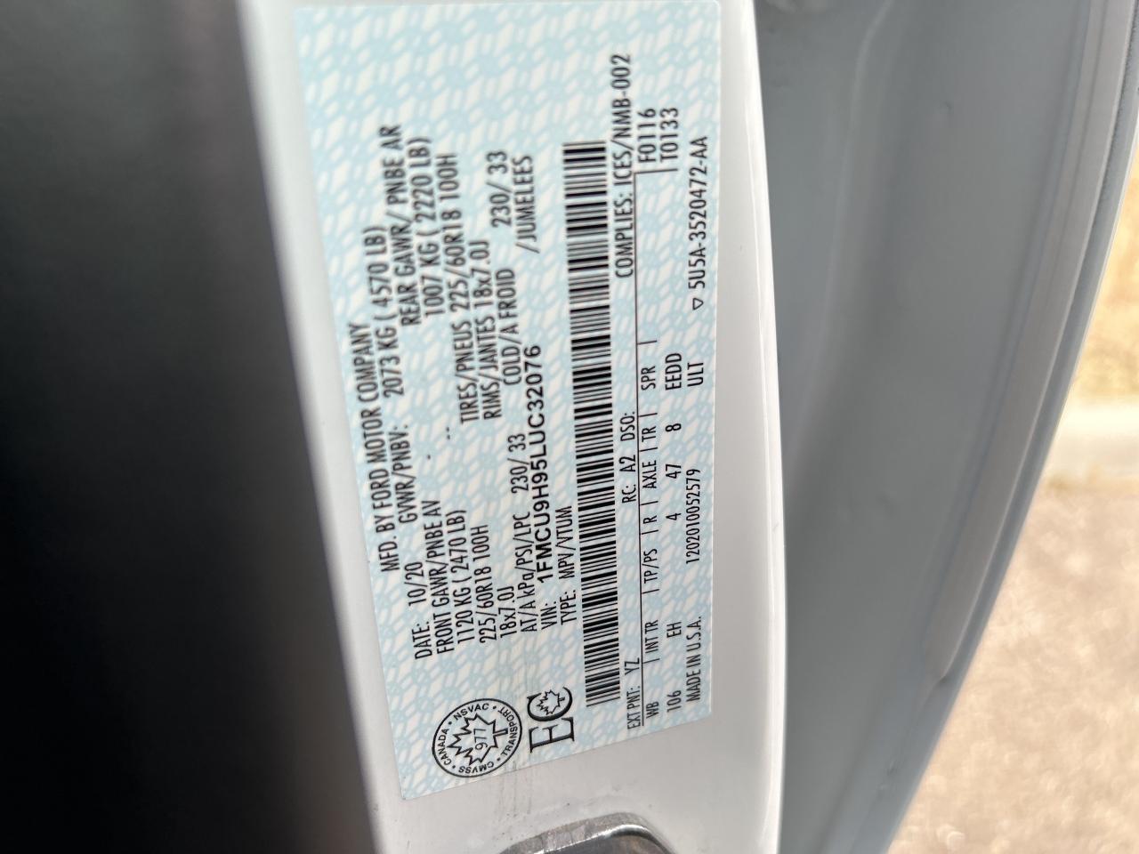 2020 Ford Escape SEL   Leatherette   Clean Carfax Photo