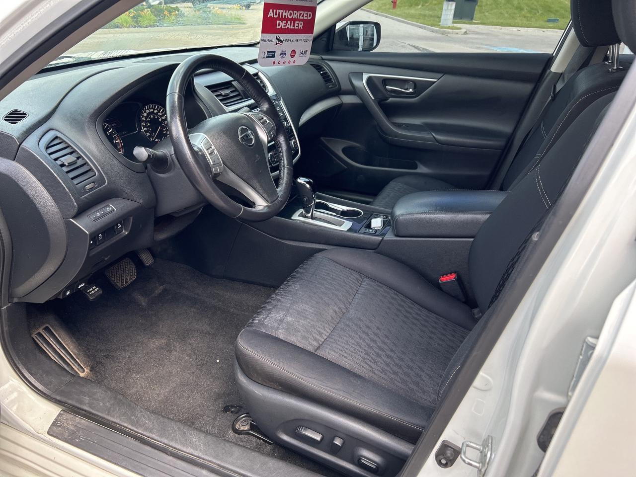 2018 Nissan Altima 2.5 SV   Sunroof   Clean Carfax Photo