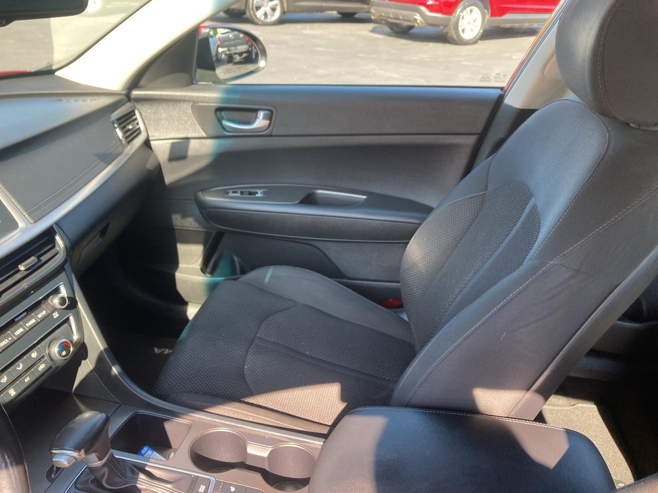 2019 Kia Optima LX-LOADED-HEATED SEATS-BLUETOOTH Photo
