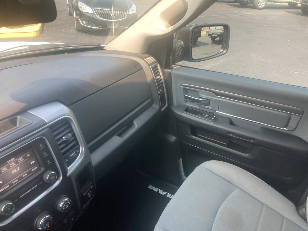 2022 RAM 1500 Classic SLT-BACK UP CAMERA-CLASSIC-HEATED SEATS Photo