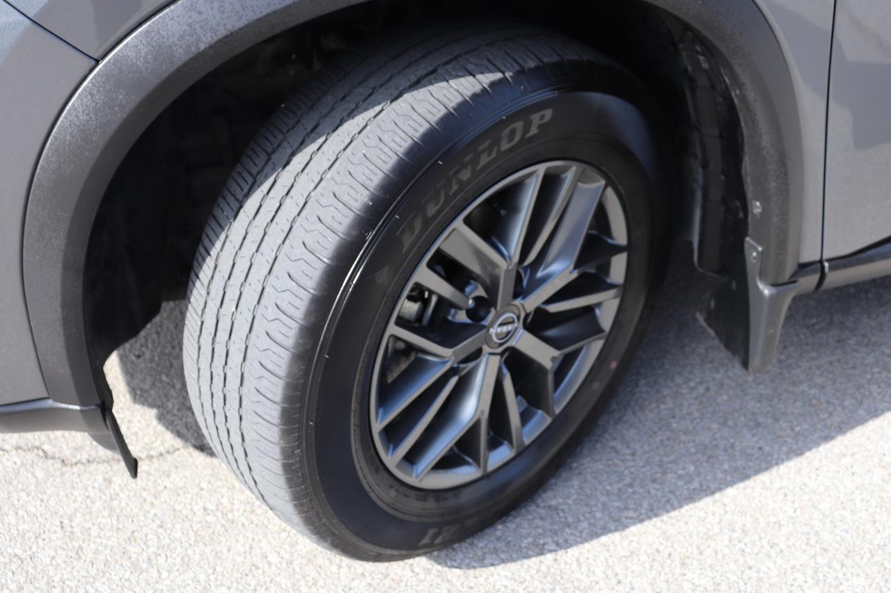 2024 Nissan Rogue S  AWD NO ACCIDENTS REMOTE START B-SPOT CARPLAY Photo