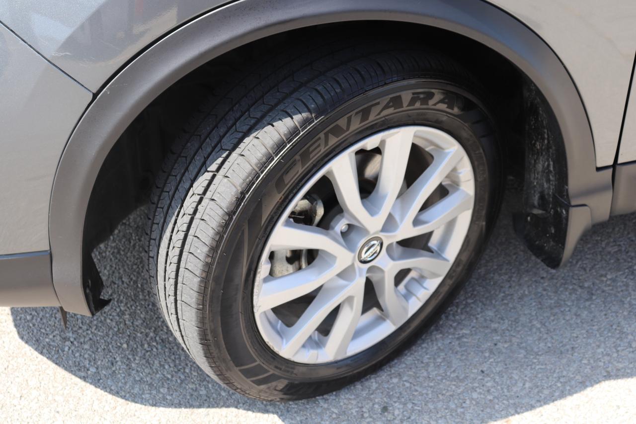 2023 Nissan Qashqai S AWD NO ACCIDENTS CARPLAY B-SPOT HTD SEATS CAMERA Photo