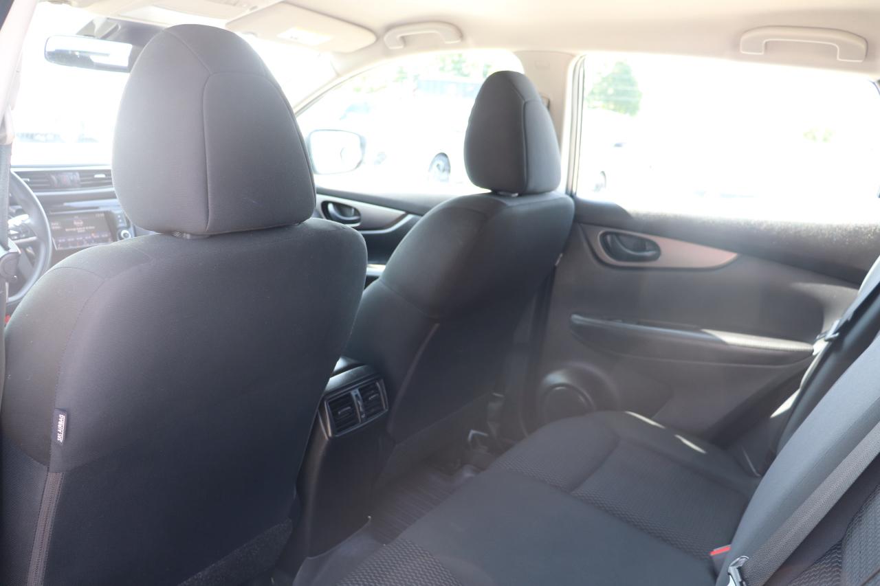 2023 Nissan Qashqai S AWD NO ACCIDENTS CARPLAY B-SPOT HTD SEATS CAMERA Photo