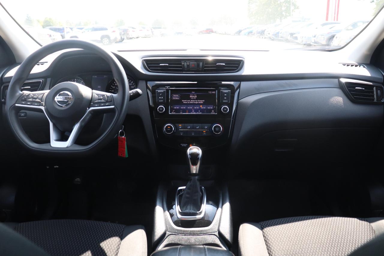 2023 Nissan Qashqai S AWD NO ACCIDENTS CARPLAY B-SPOT HTD SEATS CAMERA Photo