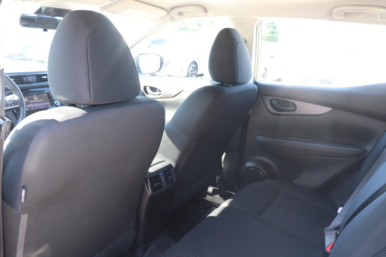 2023 Nissan Qashqai S AWD NO ACCIDENTS CARPLAY B-SPOT HTD SEATS CAMERA Photo