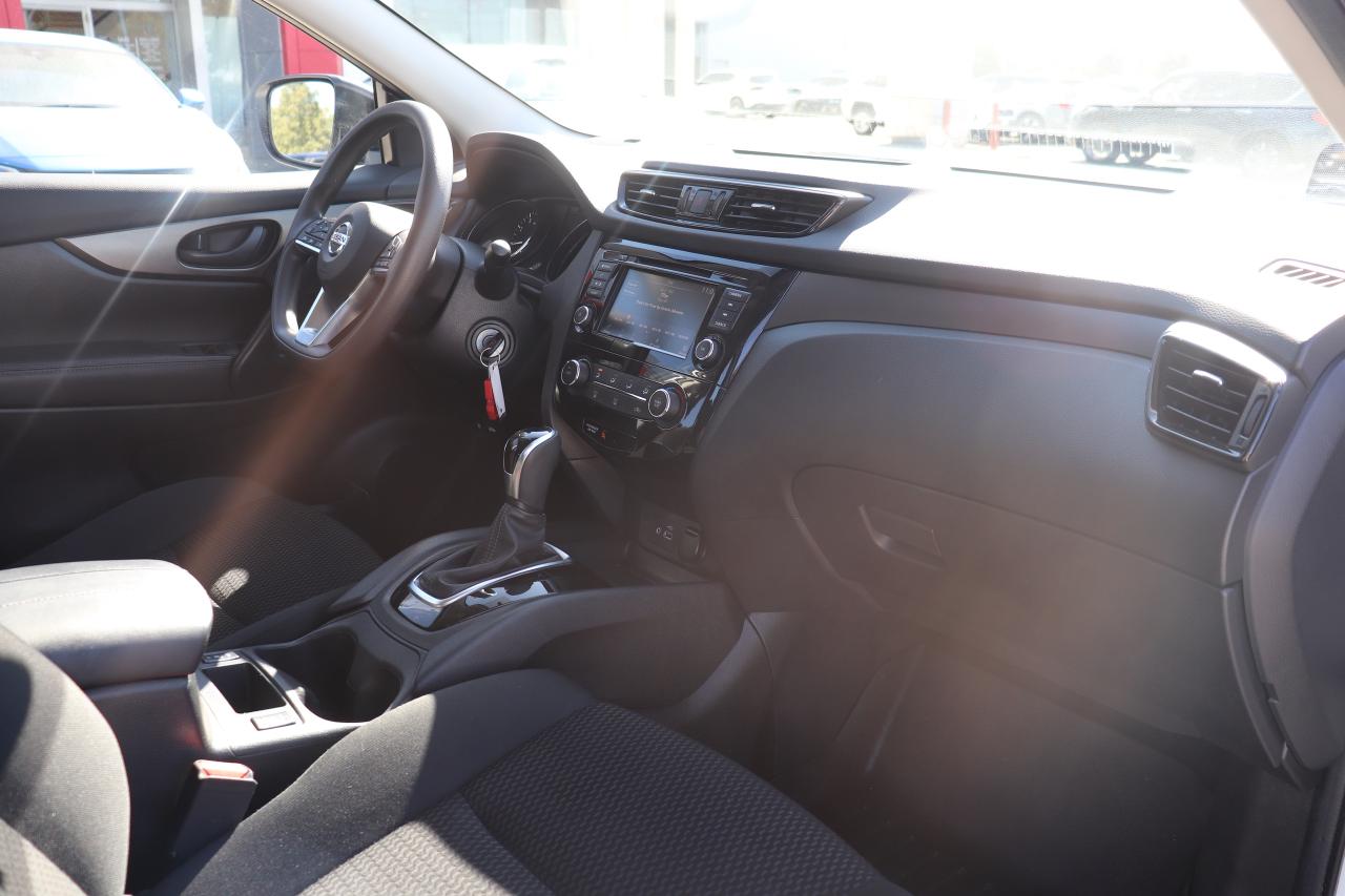 2023 Nissan Qashqai S AWD NO ACCIDENTS CARPLAY B-SPOT HTD SEATS CAMERA Photo