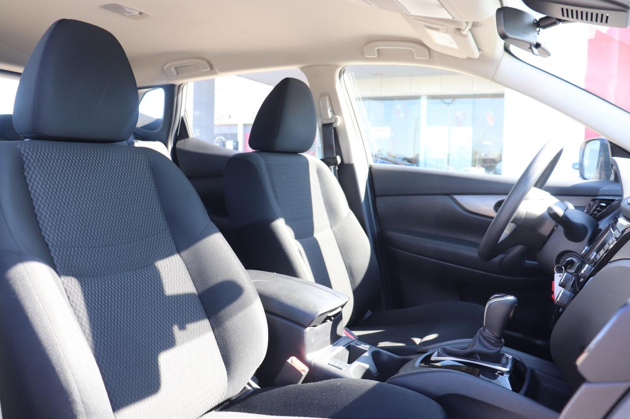 2023 Nissan Qashqai S AWD NO ACCIDENTS CARPLAY B-SPOT HTD SEATS CAMERA Photo