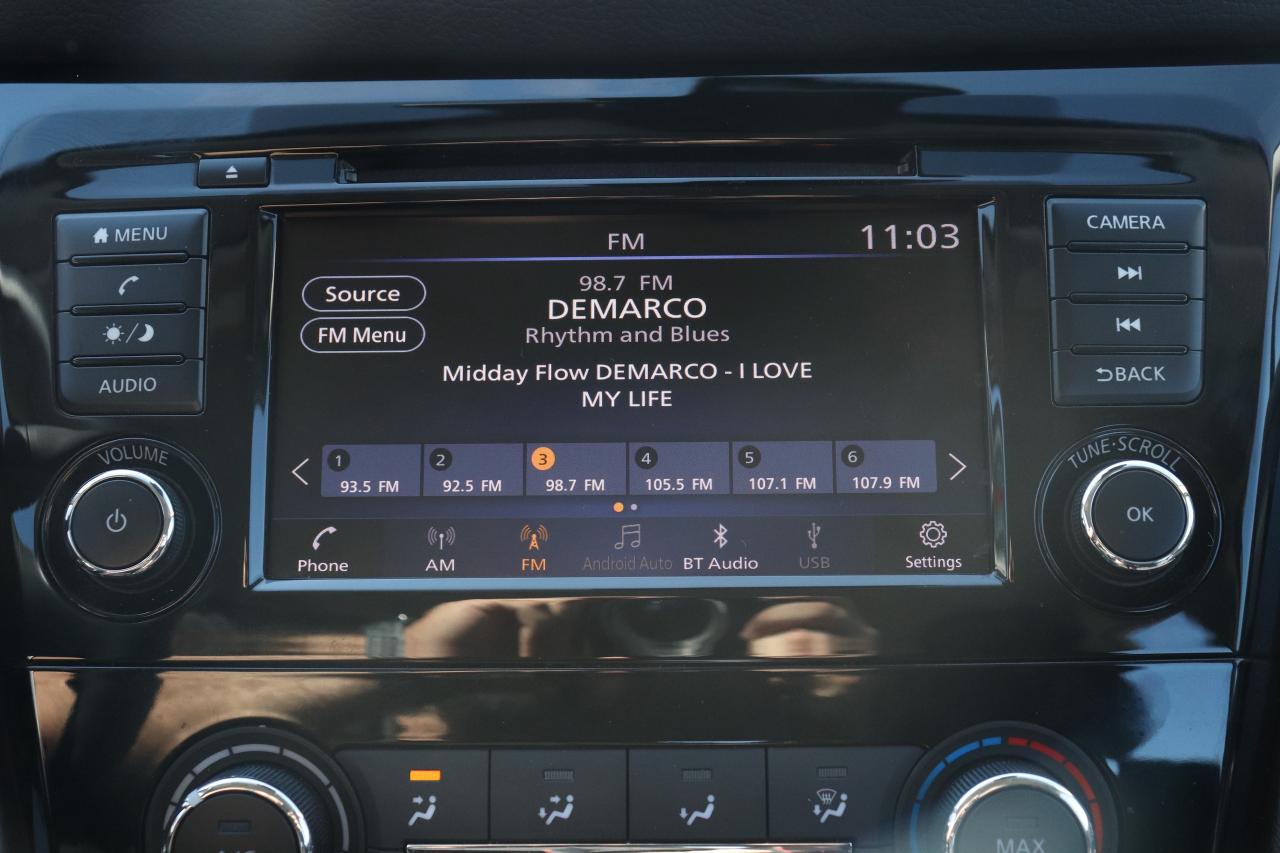 2023 Nissan Qashqai S AWD NO ACCIDENTS CARPLAY B-SPOT HTD SEATS CAMERA Photo