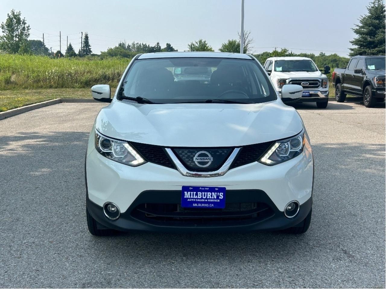 2018 Nissan Qashqai SV AWD   Sunroof   Heated Seats & Steering Wheel Photo