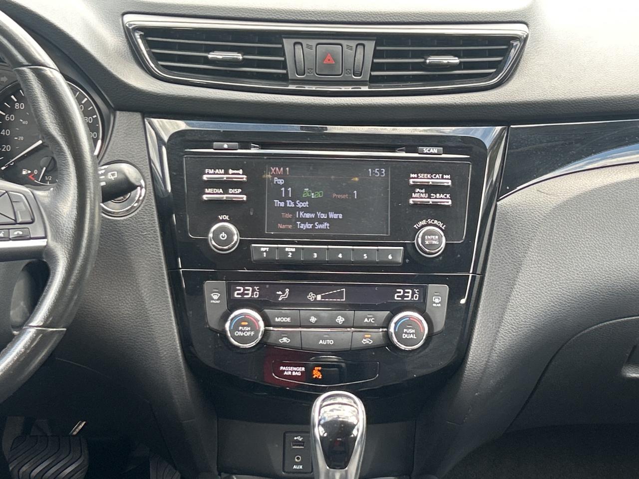 2018 Nissan Qashqai SV AWD   Sunroof   Heated Seats & Steering Wheel Photo