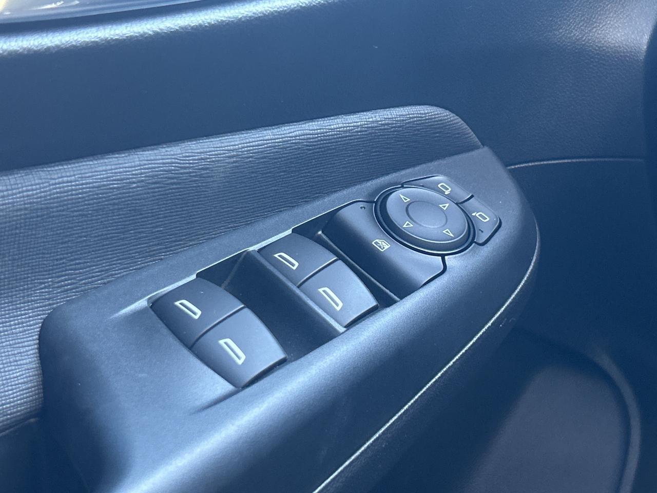 2025 Buick Envista Preferred   Heated Seats & Steering Wheel Photo