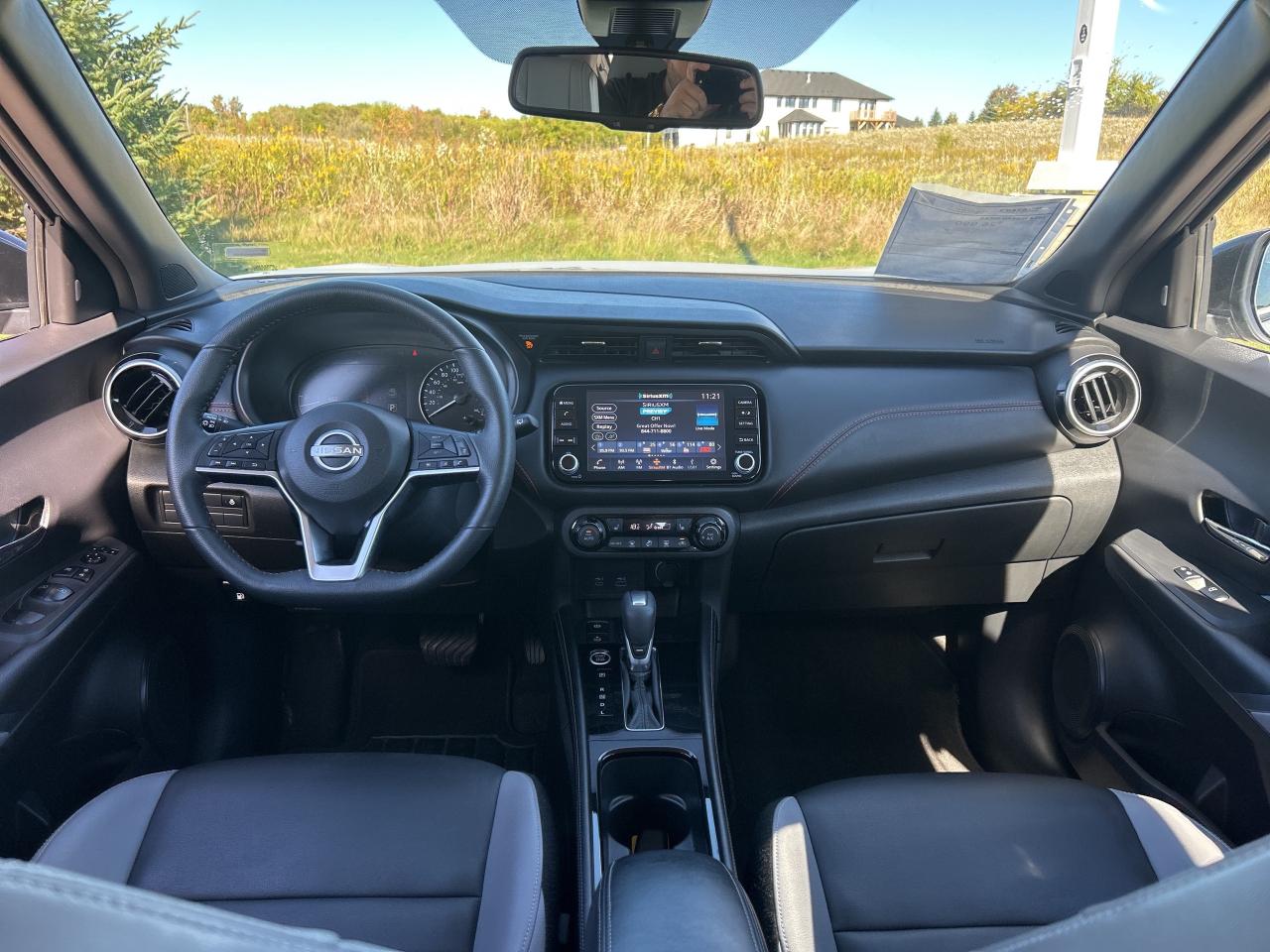 2024 Nissan Kicks SR Premium   Leather   Heated Seats/Steering Wheel Photo