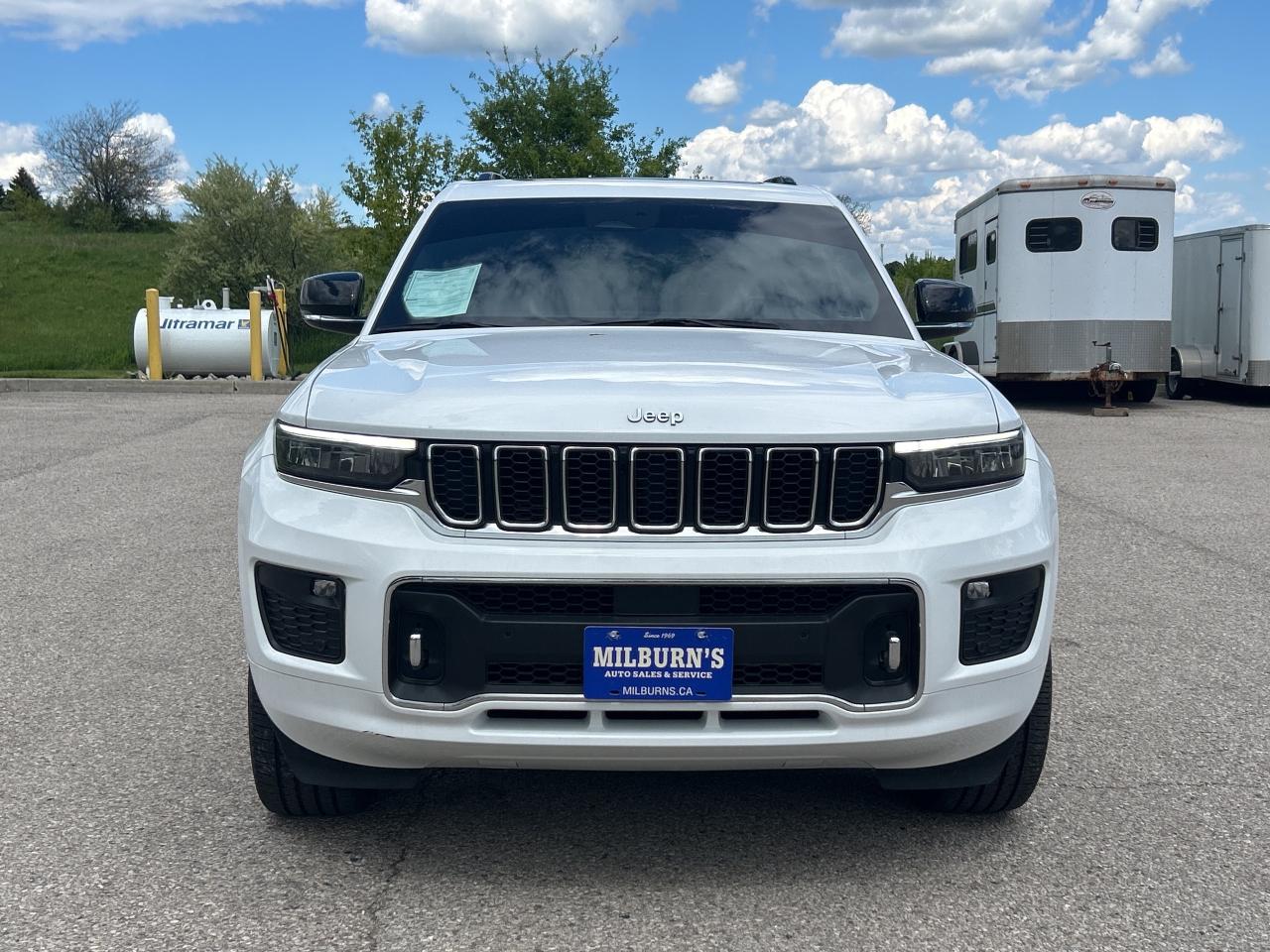 2022 Jeep Grand Cherokee L Overland 4x4   Nav.  Pano Roof Heated/Cooled Seats Photo