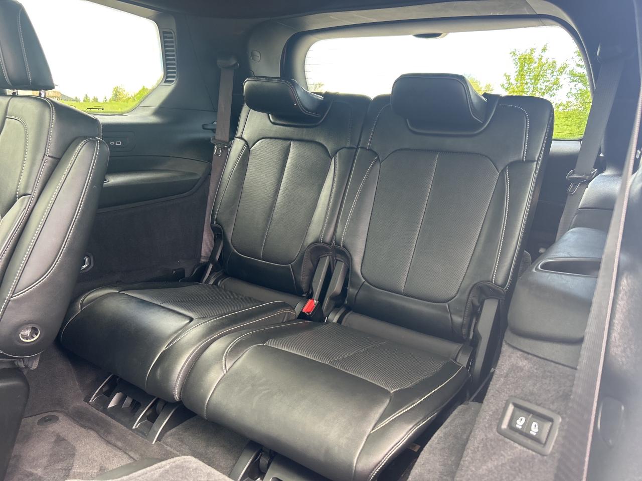 2022 Jeep Grand Cherokee L Overland 4x4   Nav.  Pano Roof Heated/Cooled Seats Photo