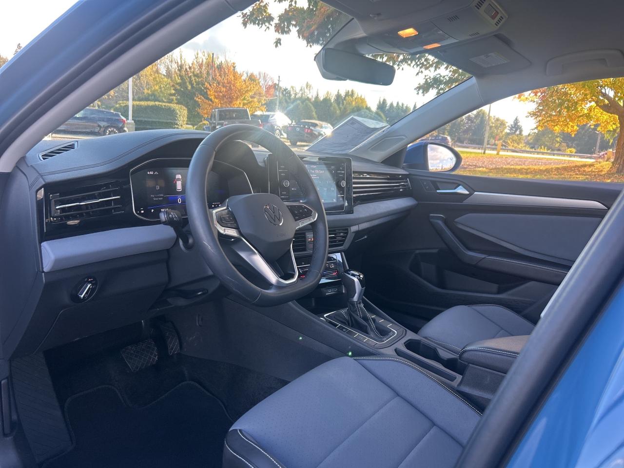 2025 Volkswagen Jetta Comfortline   Heated Seats & Steering Wheel Photo