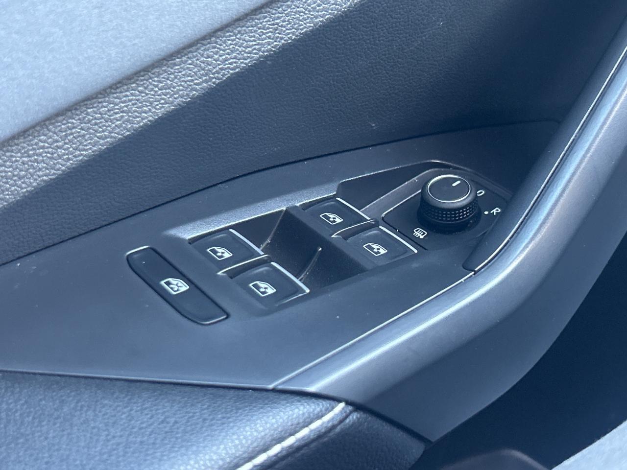 2025 Volkswagen Jetta Comfortline   Heated Seats & Steering Wheel Photo