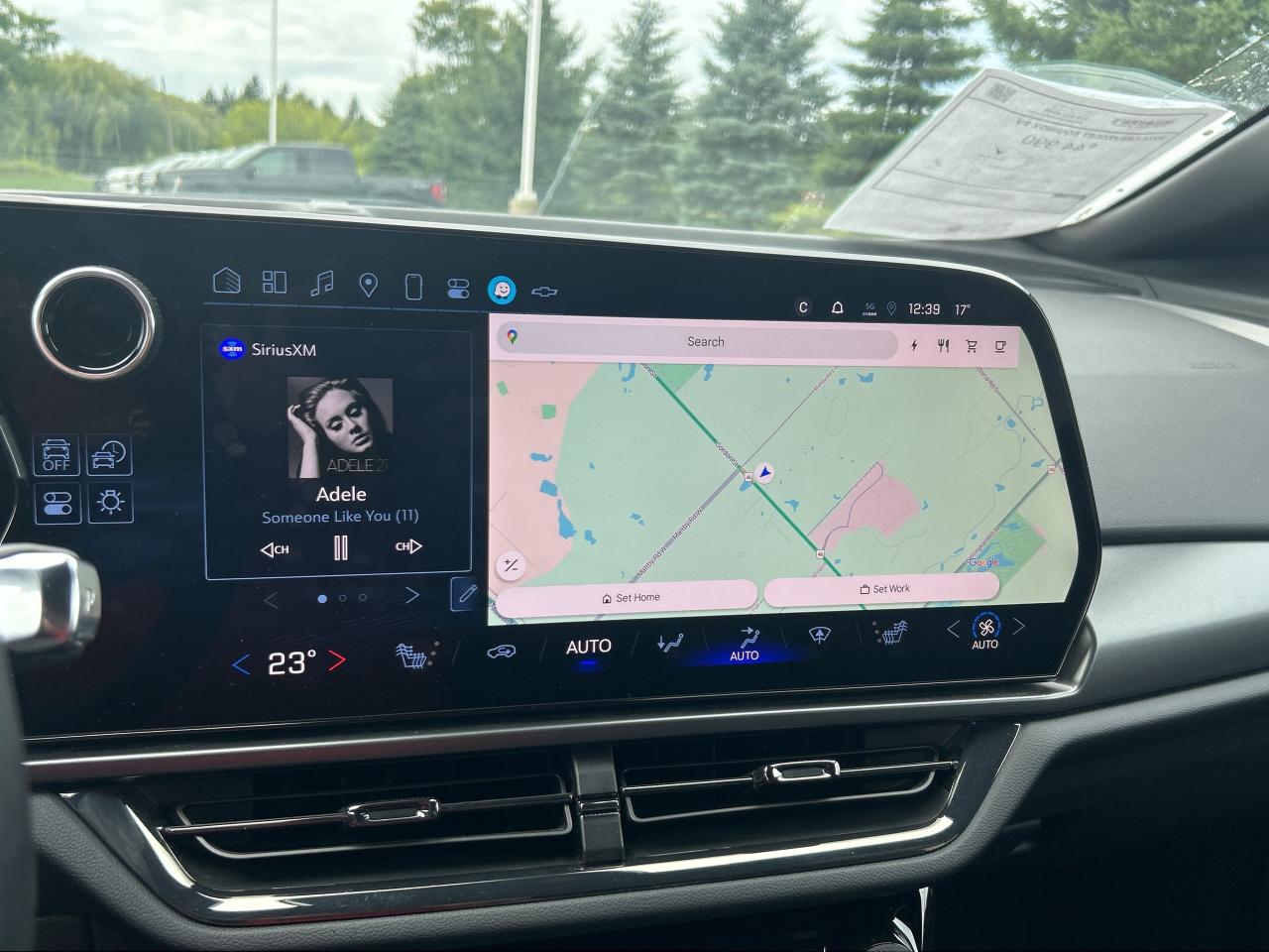 2024 Chevrolet Equinox EV RS w/2RS   Nav.   Heated Seats & Steering Wheel Photo