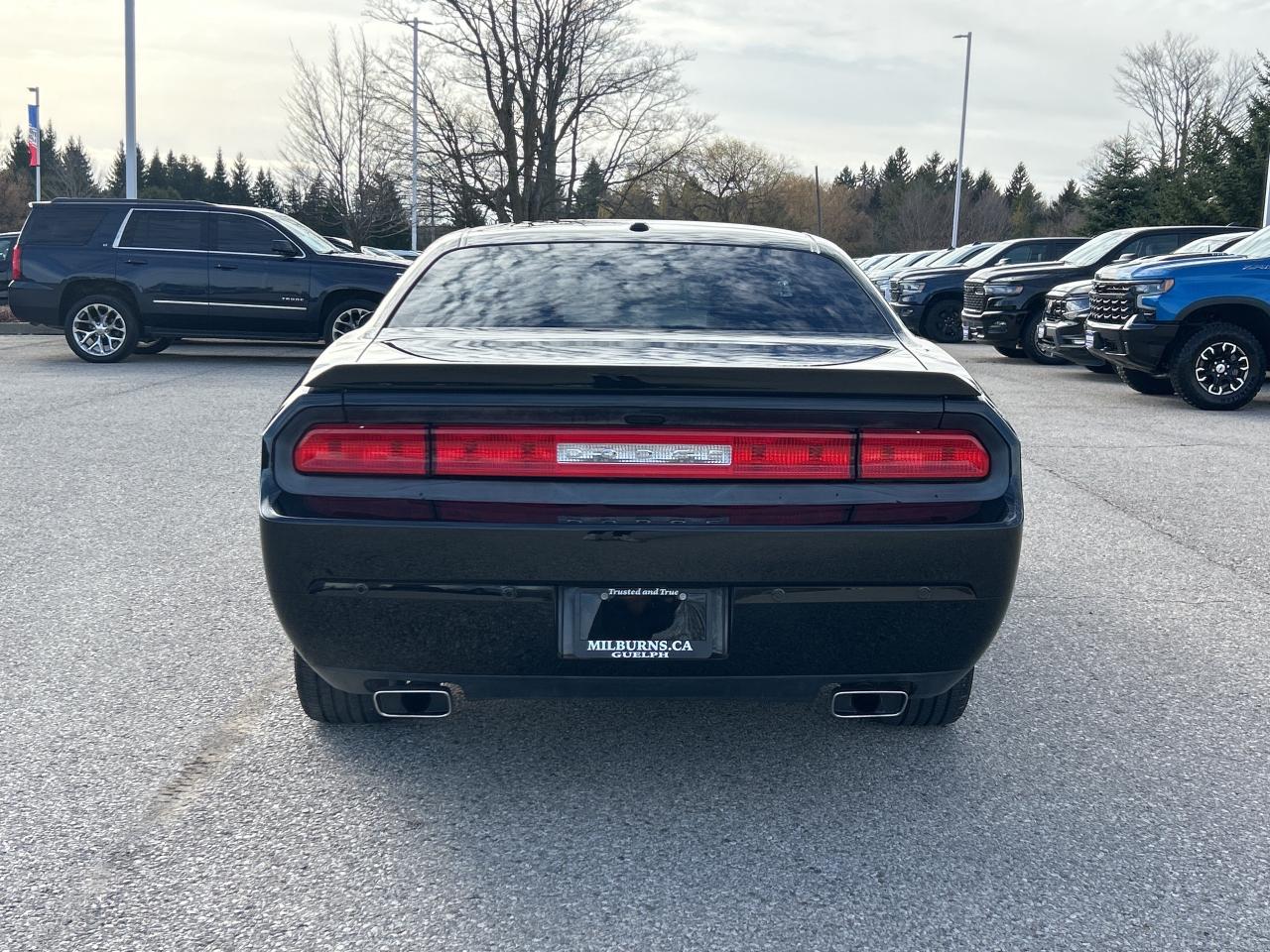 2014 Dodge Challenger R/T Classic V8   Sunroof   Leather   Heated Seats Photo4
