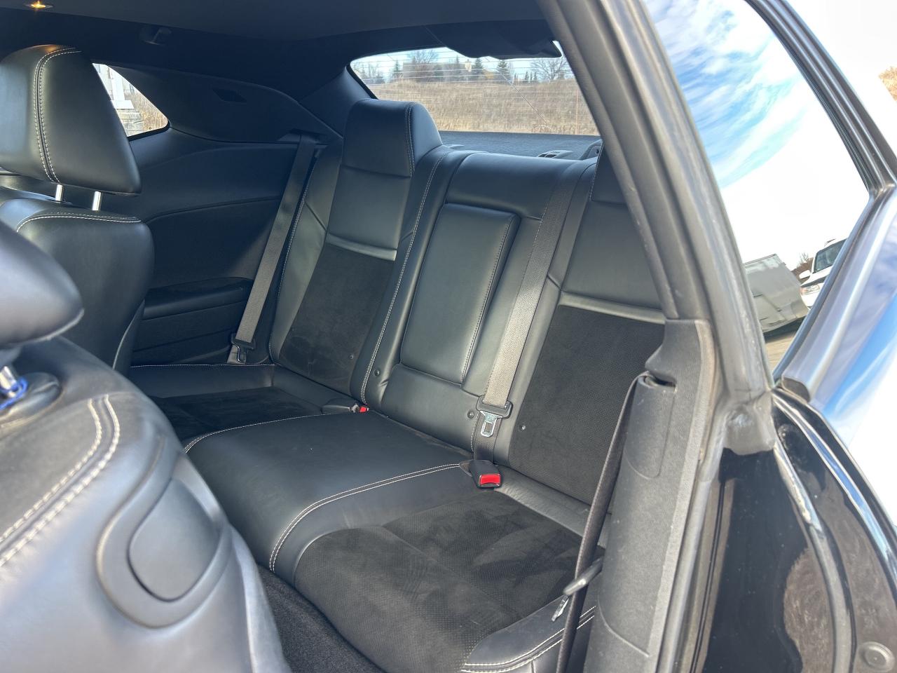 2014 Dodge Challenger R/T Classic V8   Sunroof   Leather   Heated Seats Photo