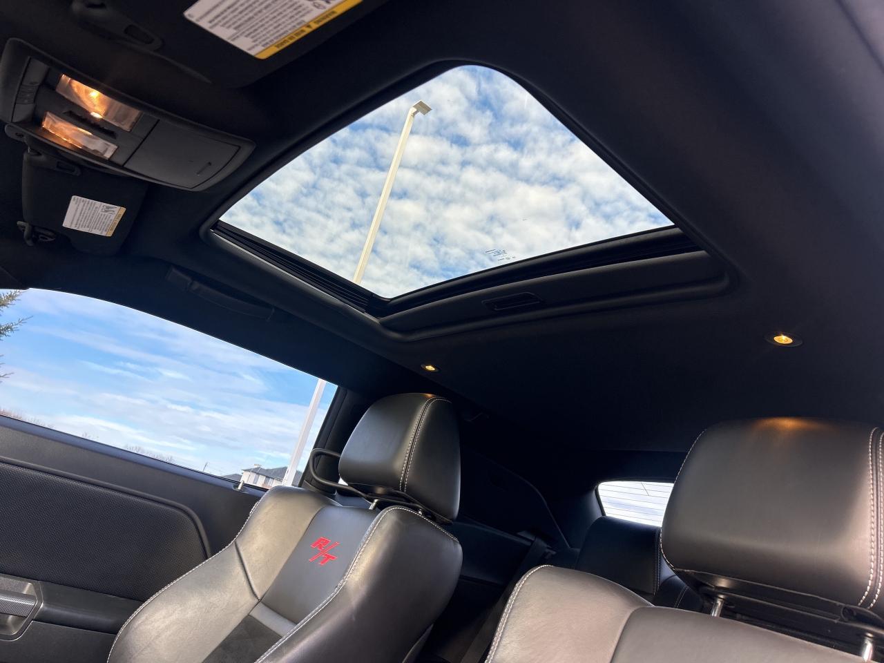 2014 Dodge Challenger R/T Classic V8   Sunroof   Leather   Heated Seats Photo