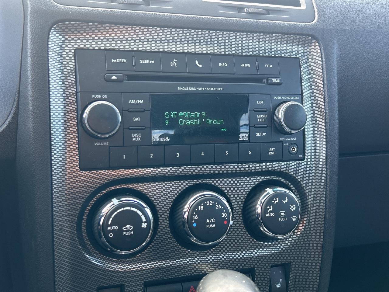 2014 Dodge Challenger R/T Classic V8   Sunroof   Leather   Heated Seats Photo