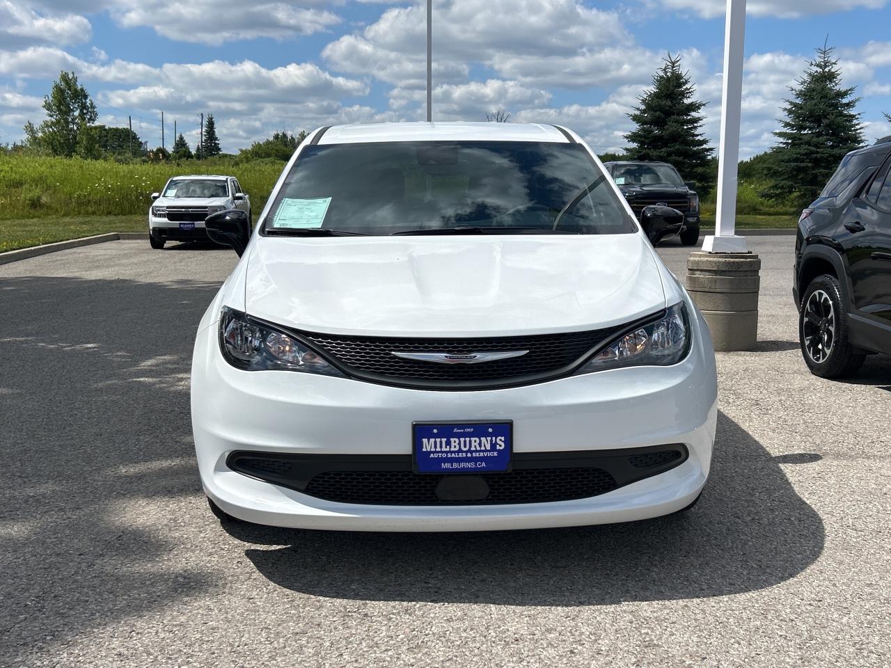 2025 Chrysler Grand Caravan SXT   Leather   Heated Seats & Steering Wheel Photo