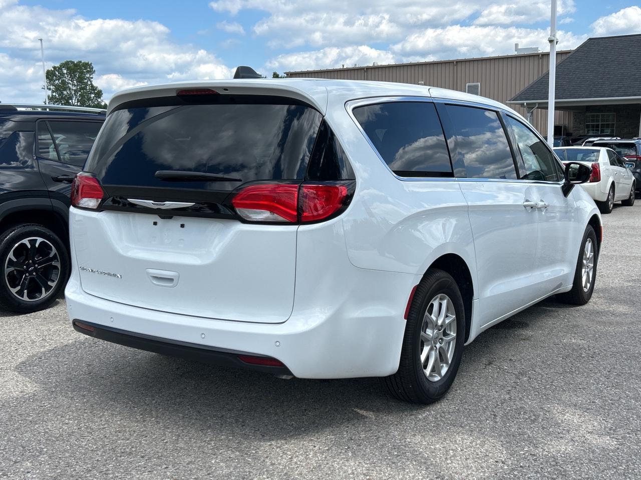 2025 Chrysler Grand Caravan SXT   Leather   Heated Seats & Steering Wheel Photo