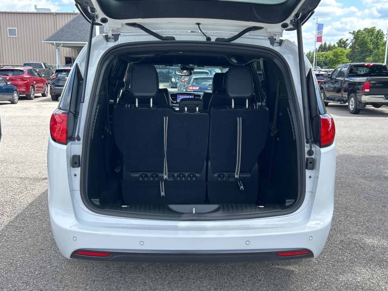 2025 Chrysler Grand Caravan SXT   Leather   Heated Seats & Steering Wheel Photo