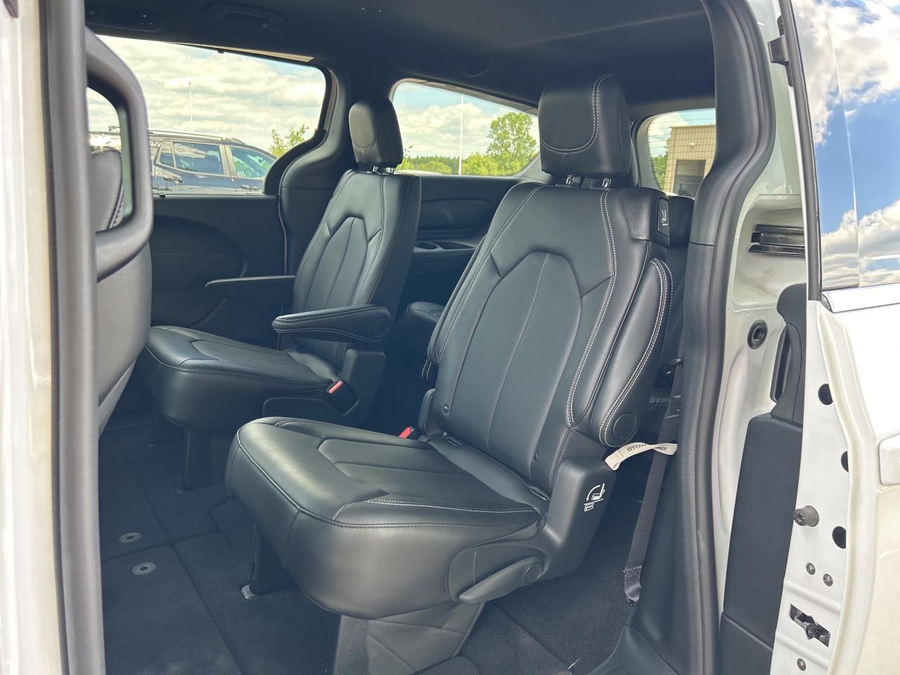 2025 Chrysler Grand Caravan SXT   Leather   Heated Seats & Steering Wheel Photo