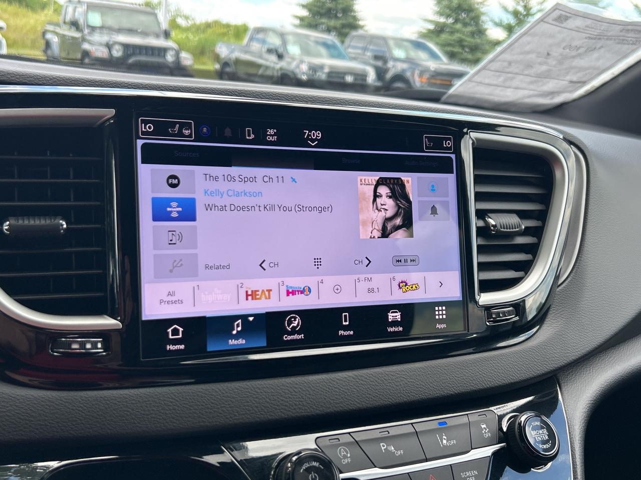 2025 Chrysler Grand Caravan SXT   Leather   Heated Seats & Steering Wheel Photo