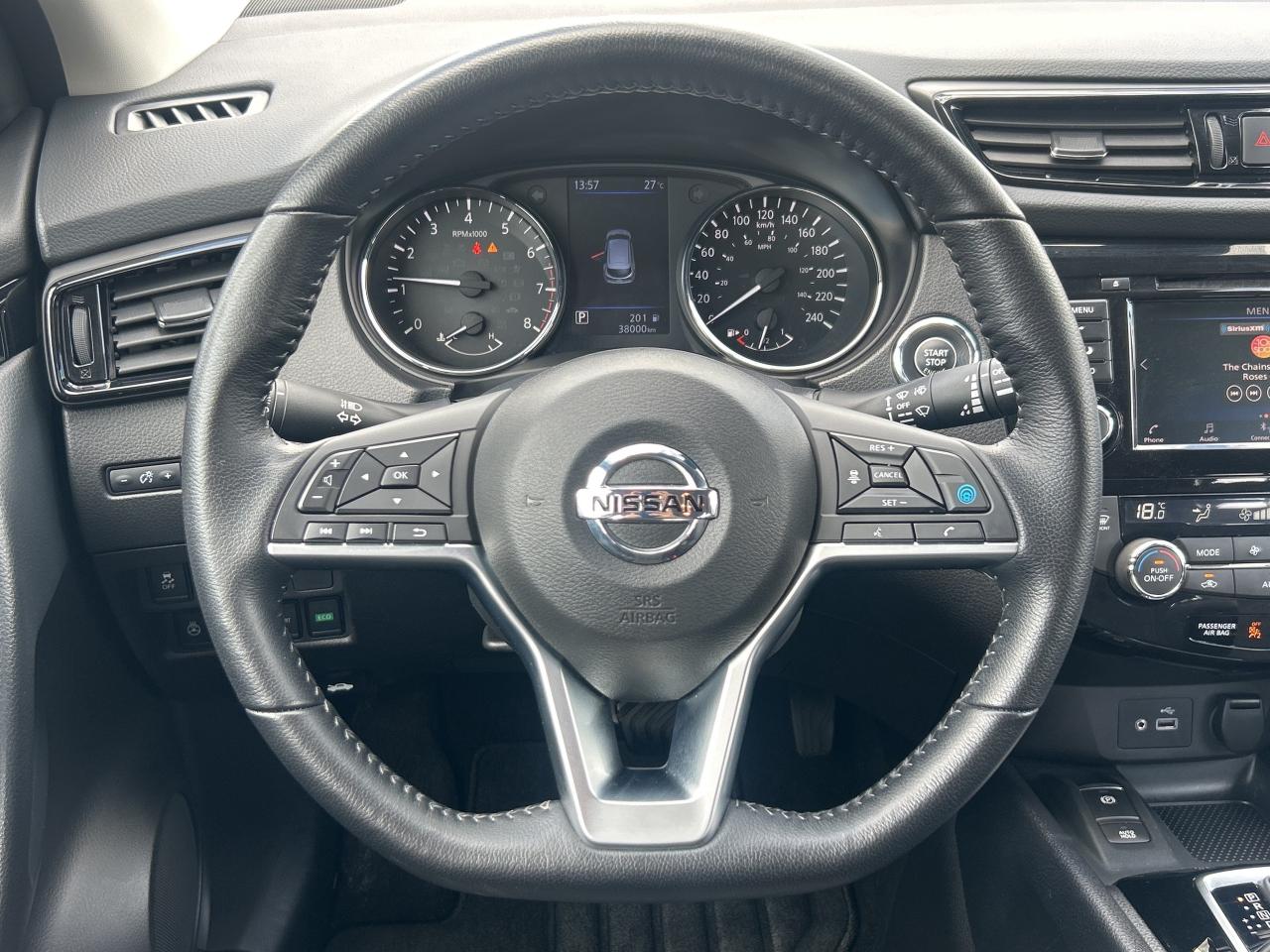 2023 Nissan Qashqai SV AWD   Sunroof   Heated Seats & Steering Wheel Photo