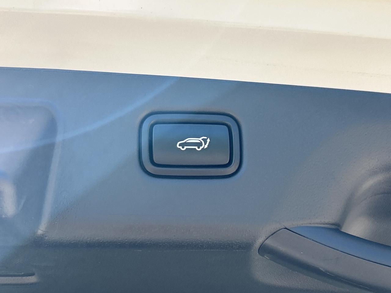2024 Kia Niro EV Wave FWD   Nav.   Sunroof   Heated/Cooled Seats Photo
