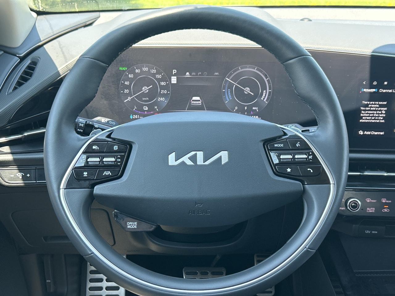 2024 Kia Niro EV Wave FWD   Nav.   Sunroof   Heated/Cooled Seats Photo