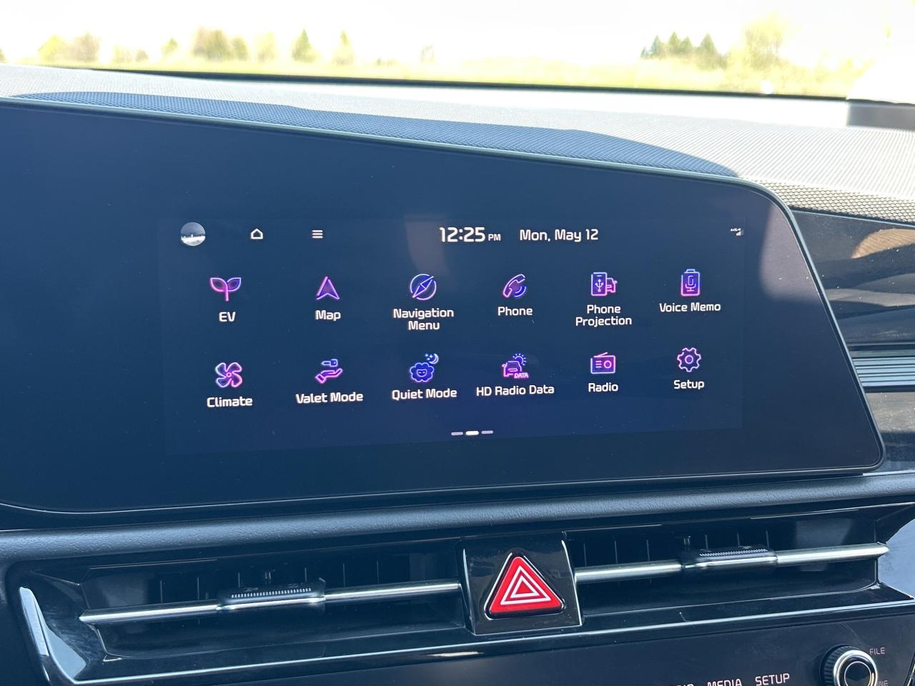 2024 Kia Niro EV Wave FWD   Nav.   Sunroof   Heated/Cooled Seats Photo