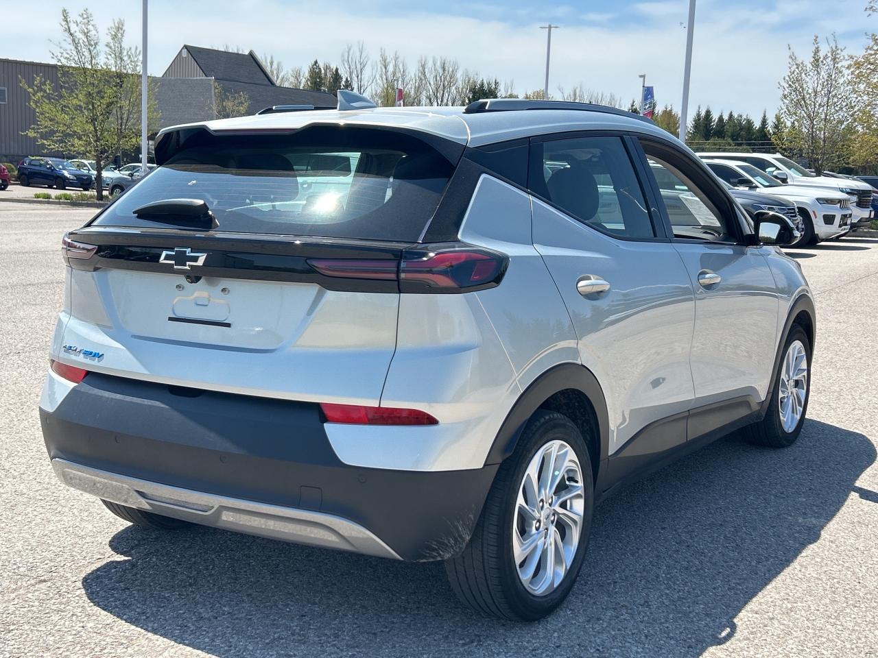 2023 Chevrolet Bolt EUV LT   Heated Seats & Steering Wheel   Blind-spot Photo3