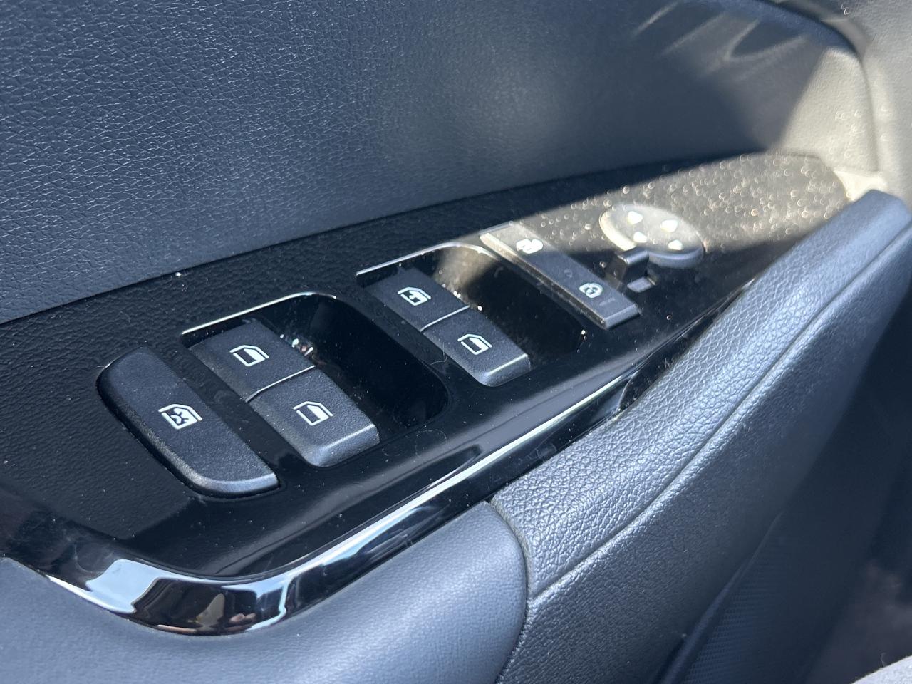 2023 Kia Sportage X-Line AWD   Leather/Heated Seats & Steering Wheel Photo