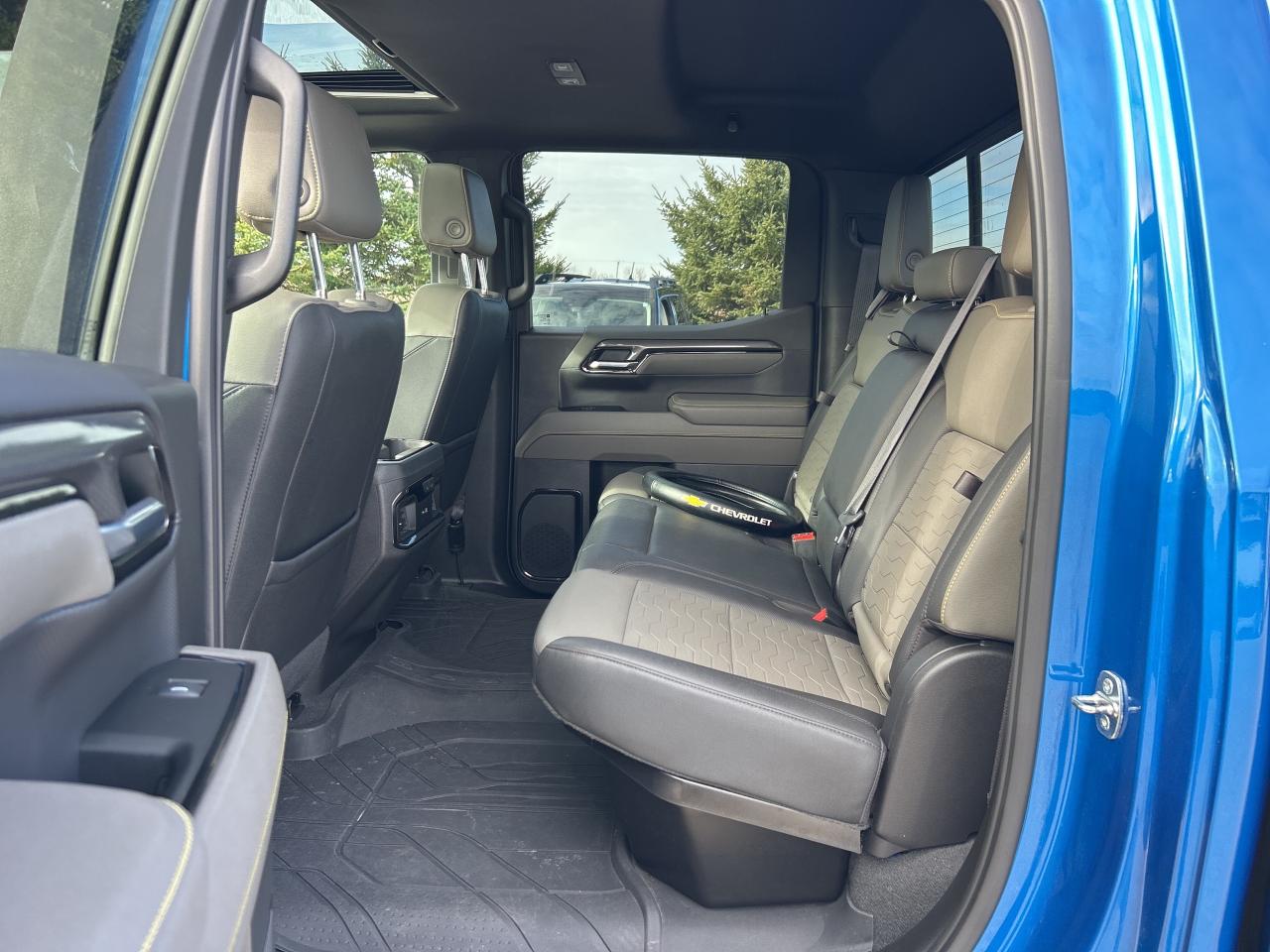 2022 Chevrolet Silverado 1500 ZR2 4x4 Crew   Nav   Sunroof   Heated/Cooled Seats Photo