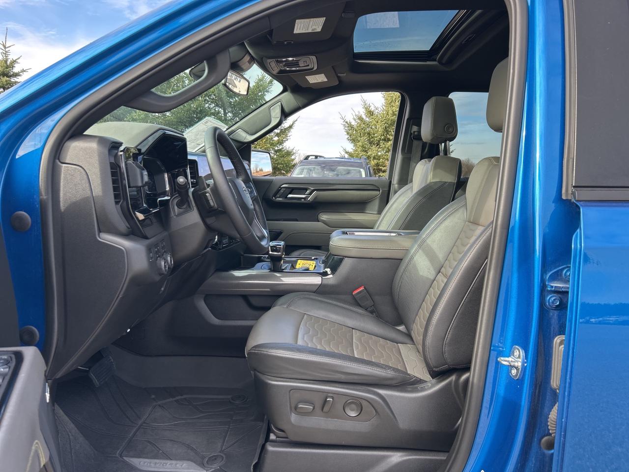 2022 Chevrolet Silverado 1500 ZR2 4x4 Crew   Nav   Sunroof   Heated/Cooled Seats Photo