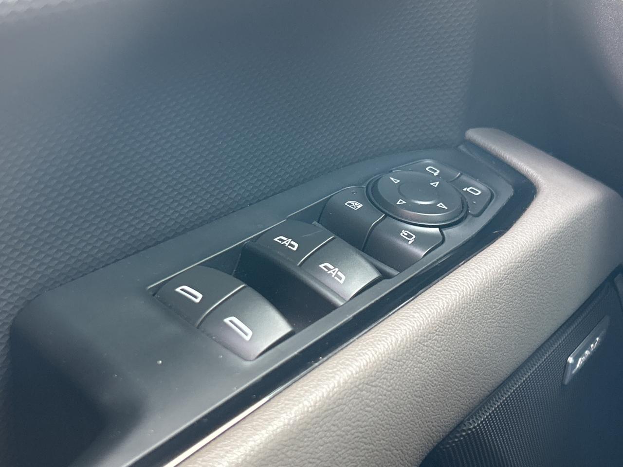 2022 Chevrolet Silverado 1500 ZR2 4x4 Crew   Nav   Sunroof   Heated/Cooled Seats Photo