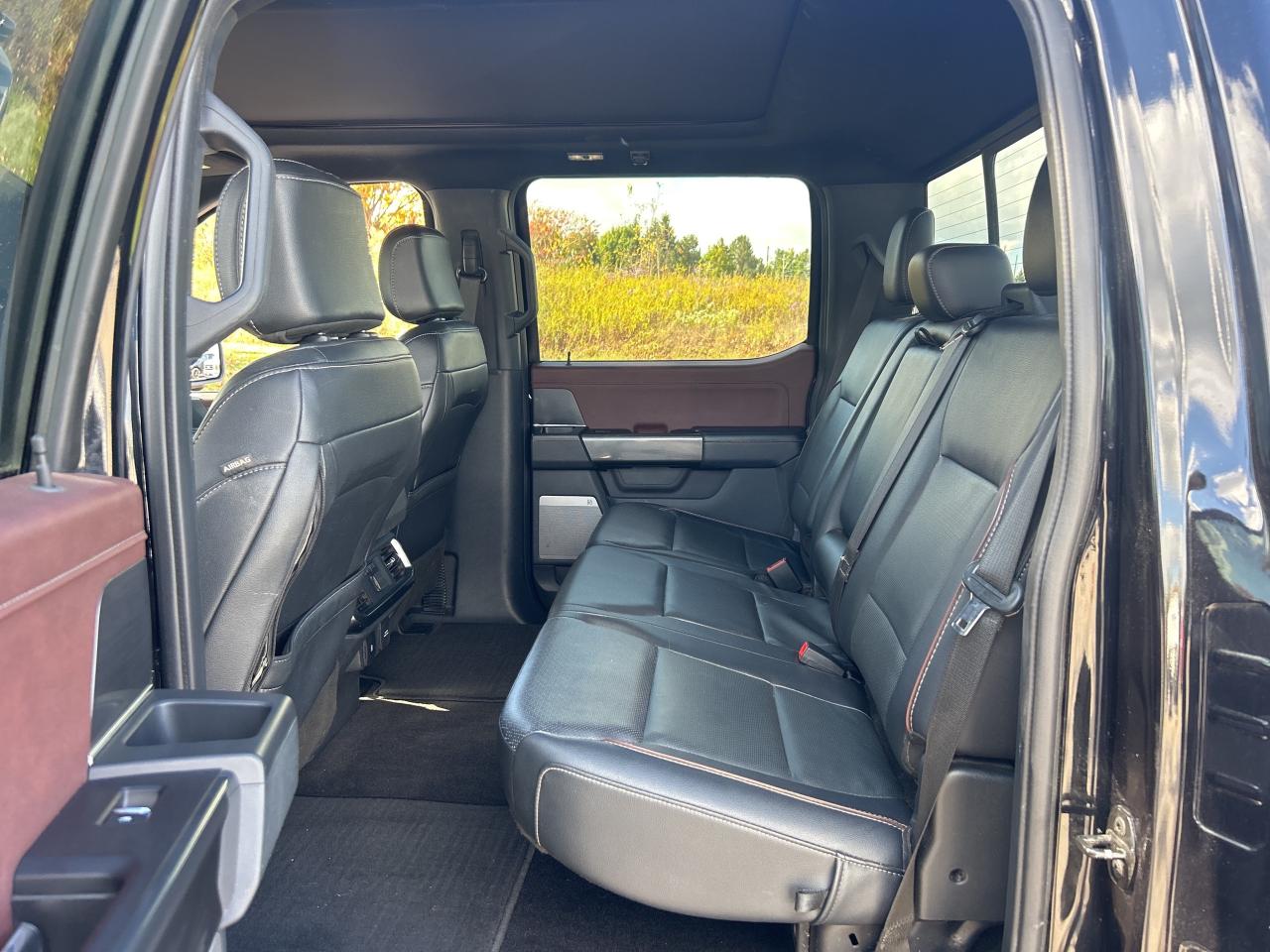 2022 Ford F-150 LARIAT FX4   Nav   Pano Roof   Heated/Cooled Seats Photo