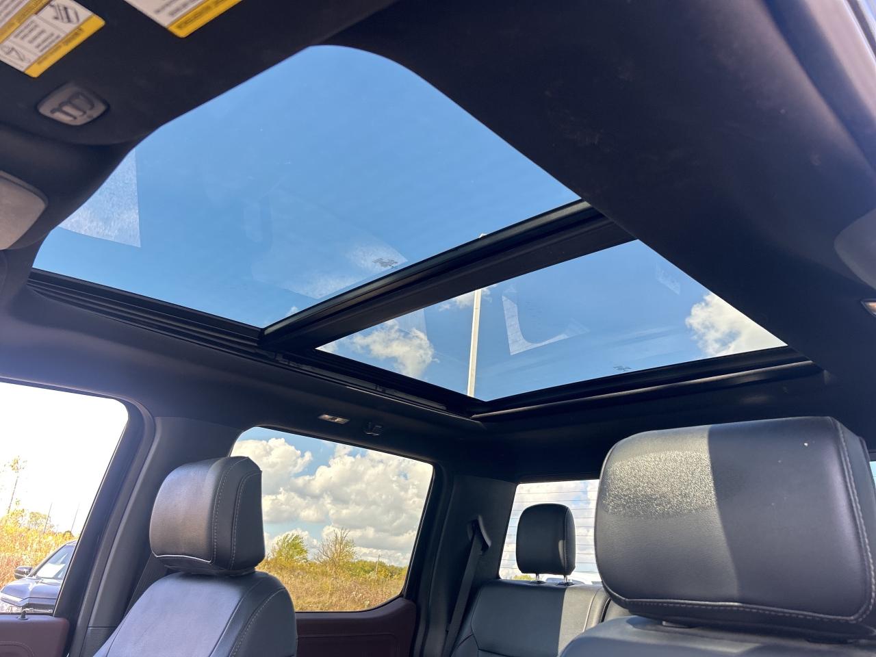 2022 Ford F-150 LARIAT FX4   Nav   Pano Roof   Heated/Cooled Seats Photo