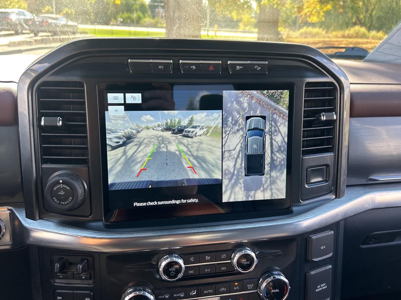 2022 Ford F-150 LARIAT FX4   Nav   Pano Roof   Heated/Cooled Seats Photo