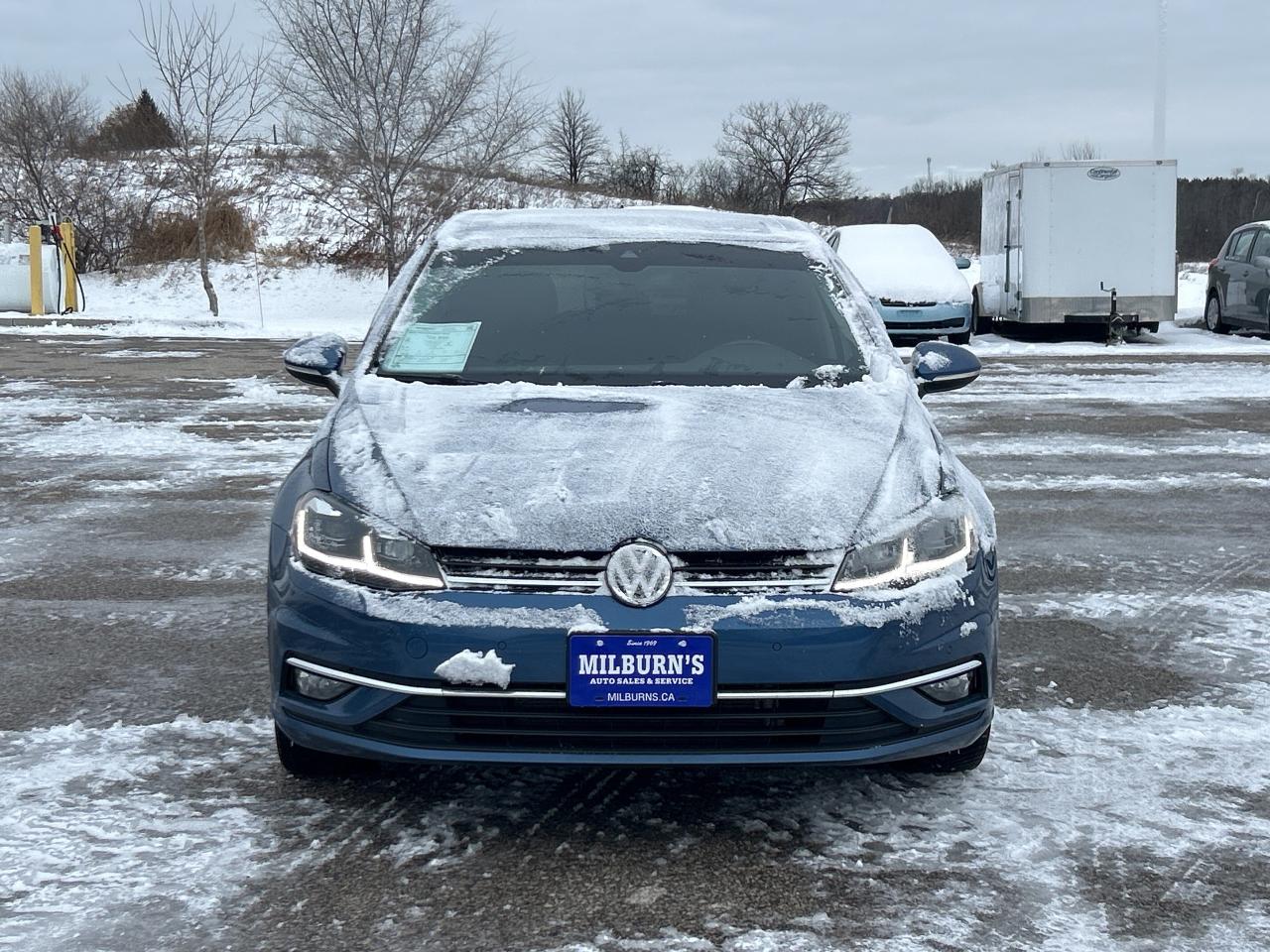 2018 Volkswagen Golf Highline   Nav.   Sunroof   Leather   Heated Seats Photo