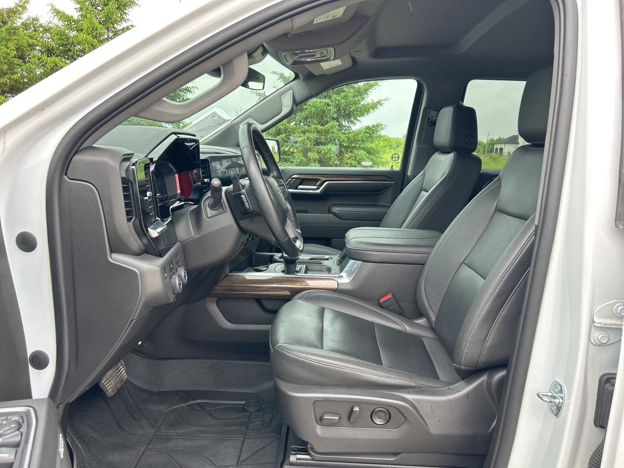 2023 Chevrolet Silverado 1500 RST 4x4 Crew Cab   Heated Seats & Steering Wheel Photo