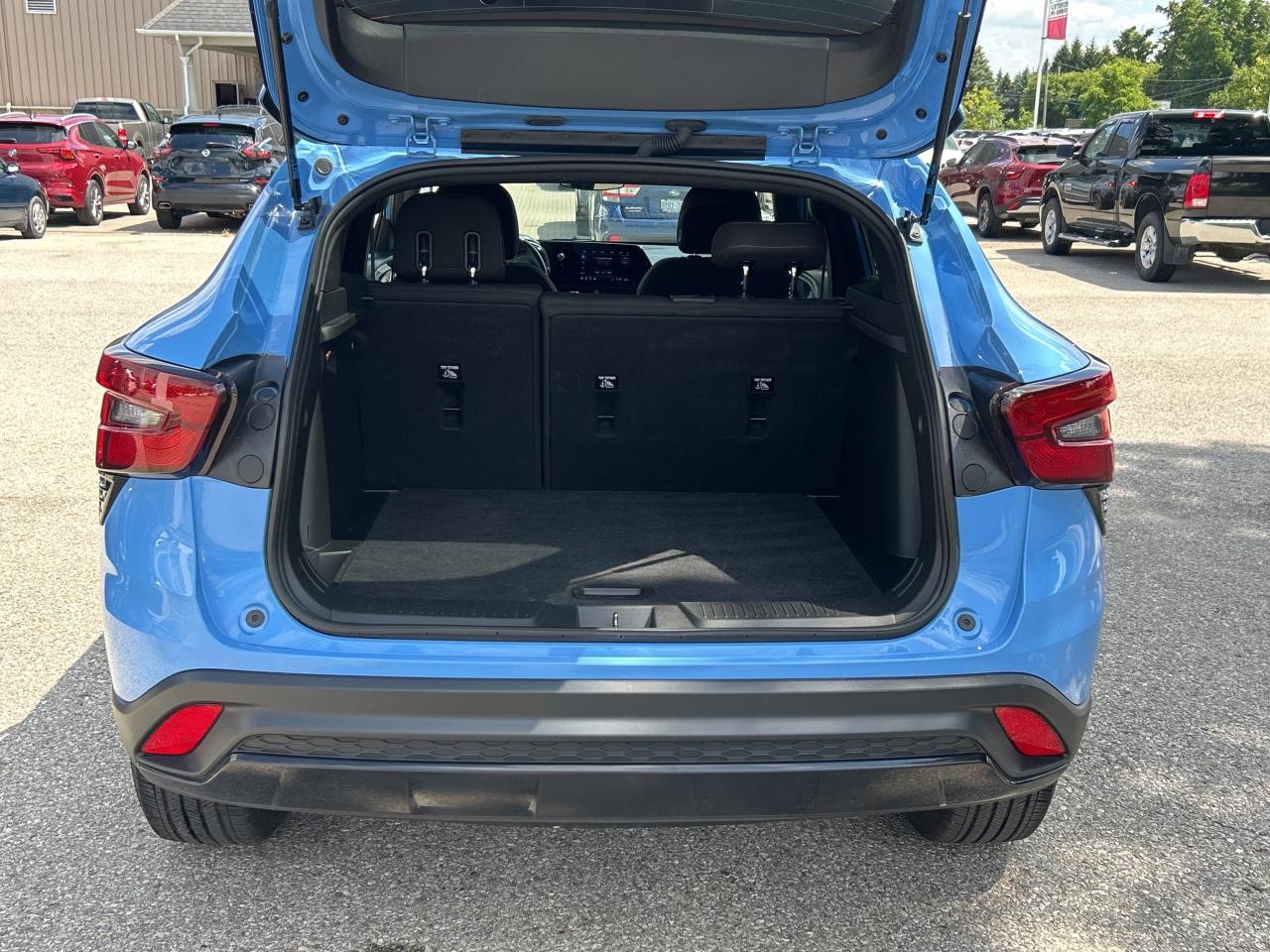 2024 Chevrolet Trax 1RS FWD   Heated Seats & Steering Wheel Photo