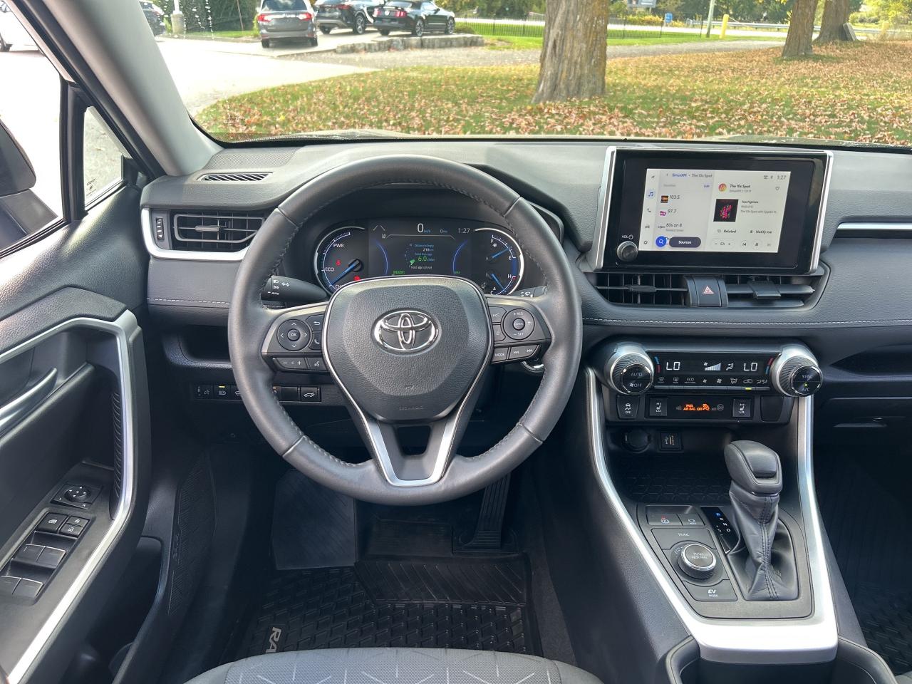 2024 Toyota RAV4 Hybrid XLE AWD   Sunroof   Heated Seats & Steering Wheel Photo