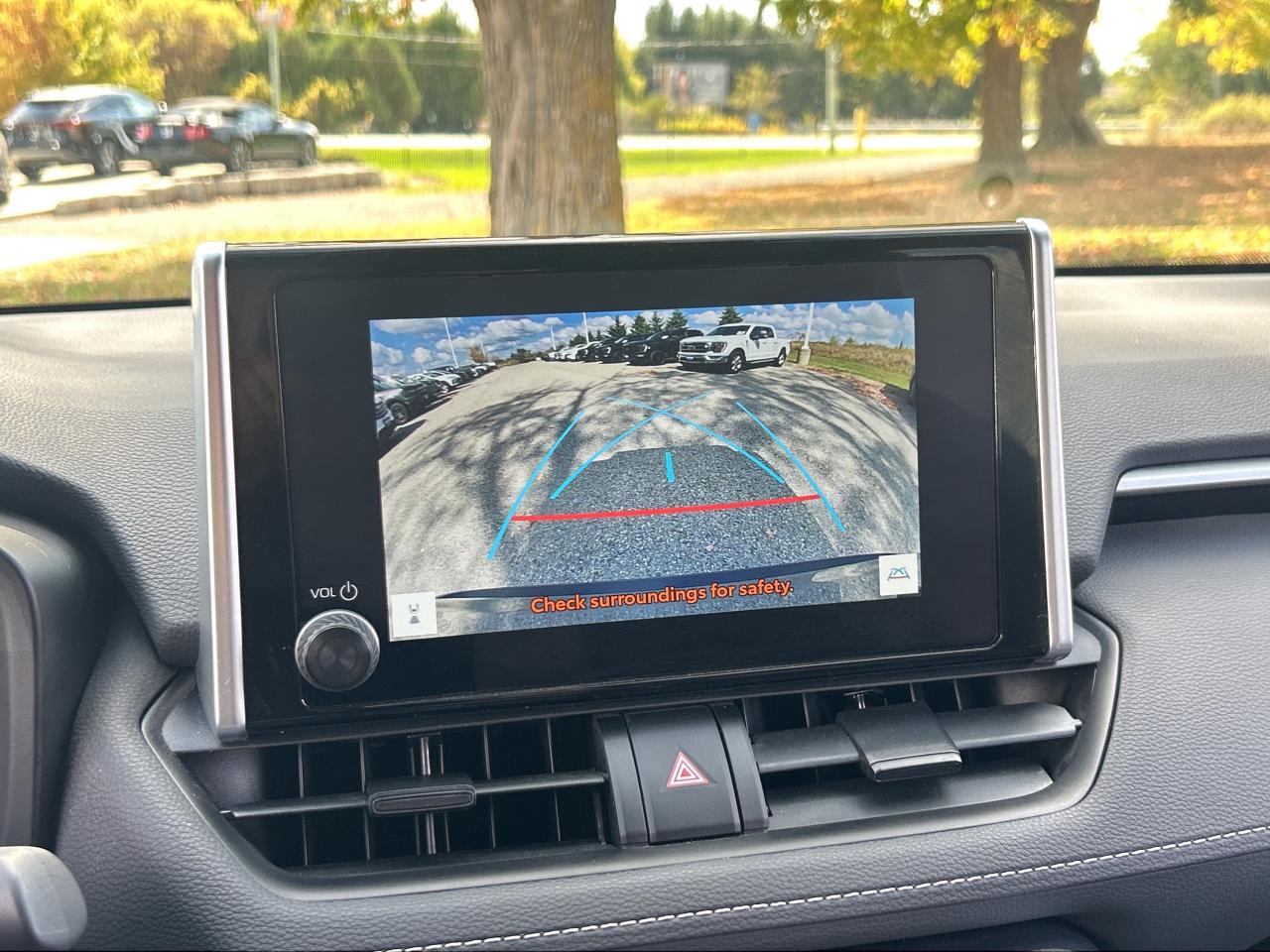 2024 Toyota RAV4 Hybrid XLE AWD   Sunroof   Heated Seats & Steering Wheel Photo