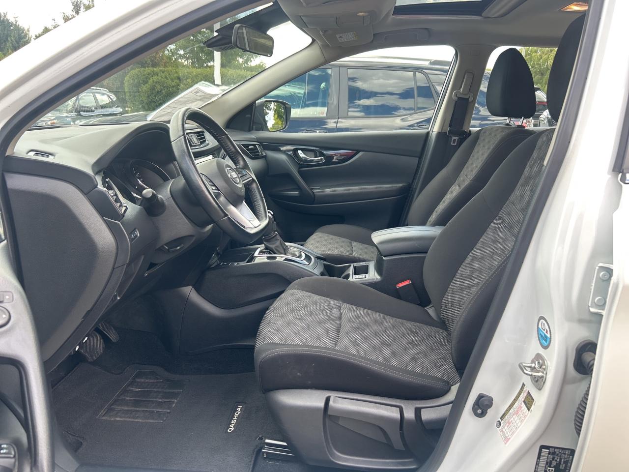 2023 Nissan Qashqai SV AWD   Sunroof   Heated Seats & Steering Wheel Photo