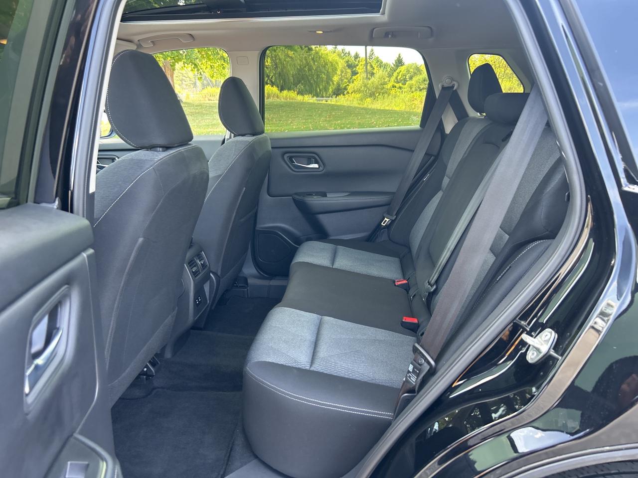 2025 Nissan Rogue SV AWD   Pano Roof   Heated Seats & Steering Wheel Photo